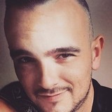 Yannick from Antwerp | Man | 35 years old | Cancer