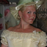 Yulia from Saint Petersburg | Woman | 46 years old | Taurus