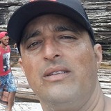 Wandersonger79 from Sarzedo | Man | 47 years old | Capricorn