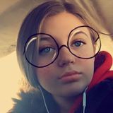 Elhle from Middle Village | Woman | 24 years old | Aquarius