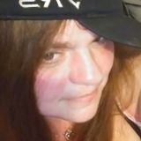 Edy from Keyser | Woman | 44 years old | Leo