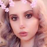 Elli from Auckland | Woman | 32 years old | Aries