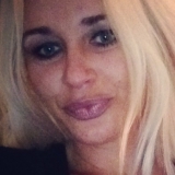 Monikky from Rotterdam | Woman | 51 years old | Leo