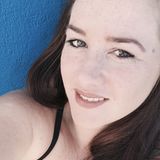 Veve from Palhoca | Woman | 26 years old | Aquarius