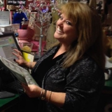 De from Latham | Woman | 64 years old | Capricorn