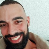 Robertoberna7N from Sion | Man | 39 years old | Pisces
