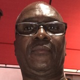 Lays from Los Angeles | Man | 62 years old | Capricorn