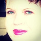 Nicolet from Tilburg | Woman | 49 years old | Taurus