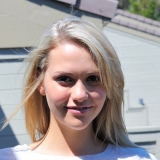 Em from Melbourne | Woman | 33 years old | Aries