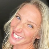 Evelyn from Honolulu | Woman | 43 years old | Taurus