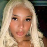 Lisa from Seattle | Woman | 34 years old | Taurus