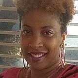 Leslie from Buffalo | Woman | 48 years old | Capricorn